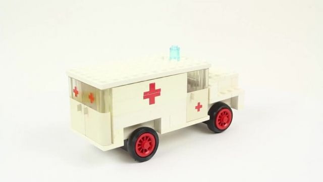 آموزش اسباب بازی های فکری لگو (Lego - Back To History - 373 Ambulance)