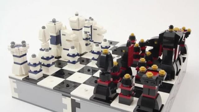 آموزش ساخت و ساز با اسباب بازی لگو (Lego Miscellaneous 40174 LEGO Chess)