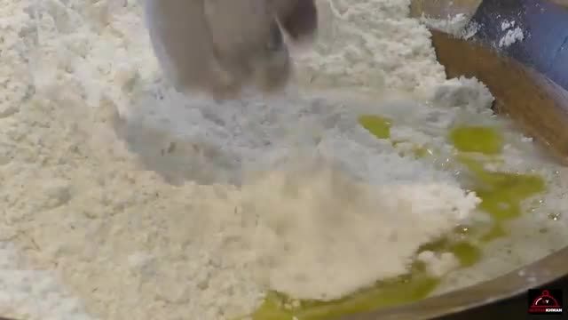 ترفندهای کاربردی آشپزی -  طرز تهیه نان بربری خانگی در چند دقیقه