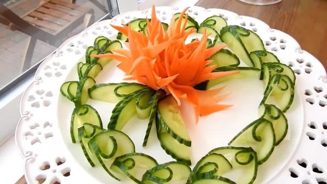 ویدیو آموزشی نحوه طراحی با سلیقه سالاد با هویج در خانه را در چند دقیقه ببینید