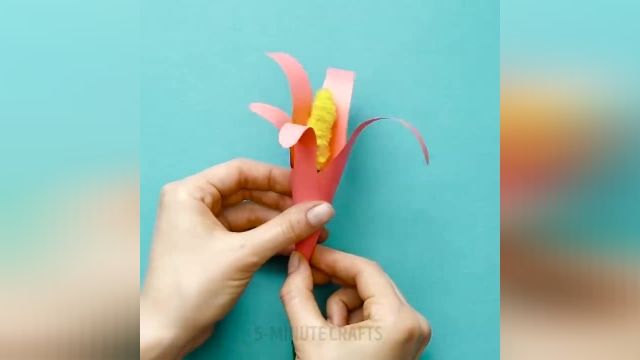 ویدیو  ایده های ساخت کارت پستال را در چند دقیقه ببینید