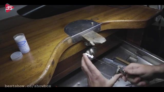ویدیو طرز ساخت انگشتری زیبا با یک تکه فلز