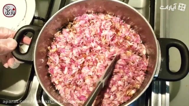  ویدیو آموزشی نحوه تهیه مربای گل سرخ را در چند دقیقه ببینید 