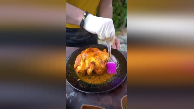 طرز پخت اکبر جوجه اصیل با انار توسط آشپزی حرفه ای