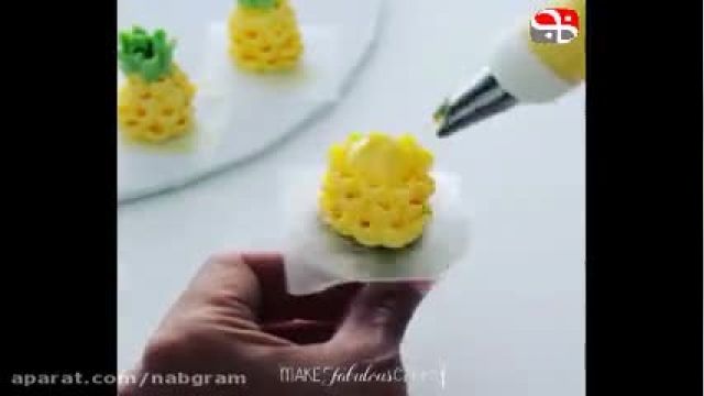 آموزش ویدیویی روش تهیه کیک آناناسی