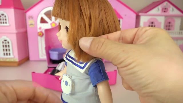 دانلود کارتون عروسک بازی دخترانه - این قسمت کیف مو و زیبایی عروسک