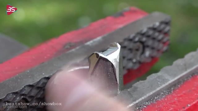 ساخت هنرمندانه‌ی حلقه مرد آهنی با استفائه از یک مهره ام 20 استیل