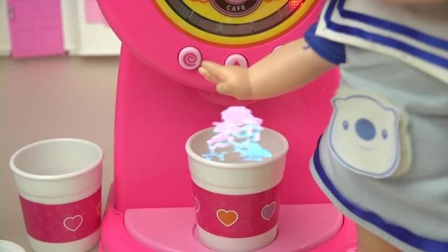 دانلود کارتون عروسک بازی دخترانه - این قسمت فروش نوشیدنی