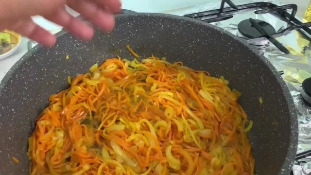 طرز تهیه خورشت هویج با مرغ زعفرانی خوشمزه رستورانی جواد جوادی