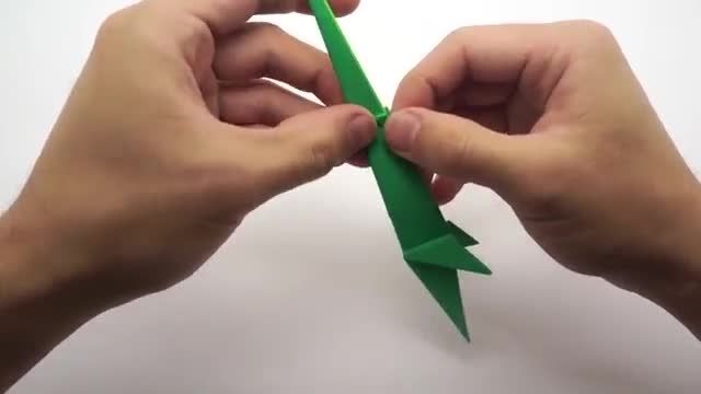 ویدیو آموزش اوریگامی دایناسور گردن دراز و سه بعدی 