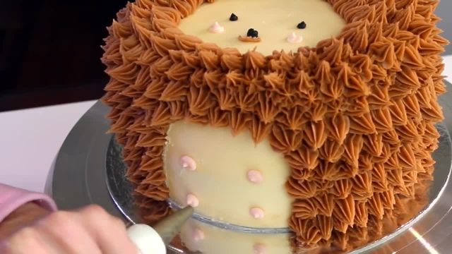 ویدیو آموزشی نحوه ساخت و دیزاین کیک جوجه تیغی را در چند دقیقه ببینید