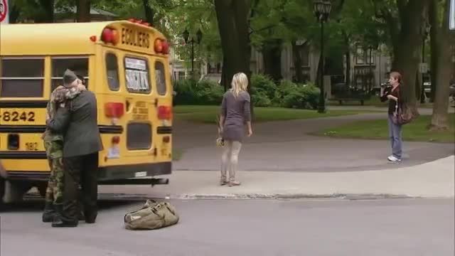 چند دقیقه با دوربین مخفی طنز خارجی (just for laughs) - سگهای در حال فرار کردن 