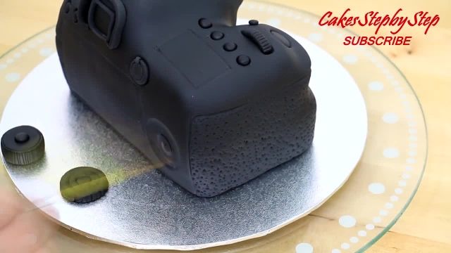 ویدیو آموزشی نحوه طراحی خلاقانه کیک ها را در چند دقیقه ببینید