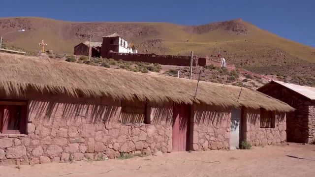 محل بیابانی و گردشگری سن پدرو د آتاکاما در شیلی 