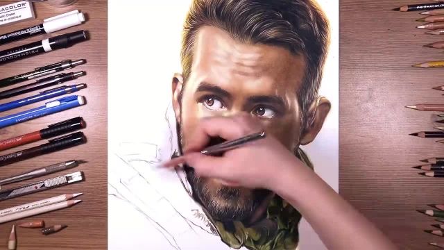 اموزش نقاشی چهره با مداد رنگی ( رایان رینولدز )