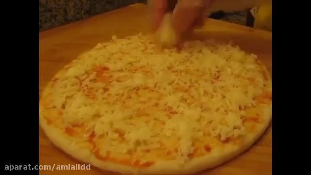 فیلم آموزش پیتزا مخلوط خانگی و خوشمزه 
