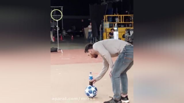 دانلود ویدئویی از حرکتهای شگفت انگیز لیونل مسی