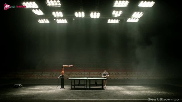 دانلود ویدیو مستند کوتاه -دوئل دیدنی تیمو بول قهرمان پینگ پنگ دنیا و ربات کوکا
