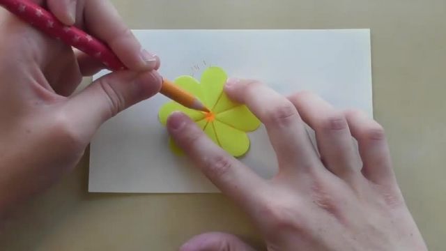 ویدیو آموزشی اوریگامی گل سه بعدی زیبا 