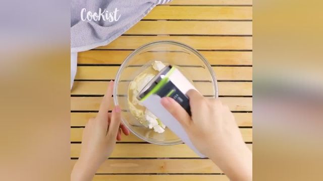 آموزش ویدیویی روش درست کردن کیک قهوه یک دسر خامه ای