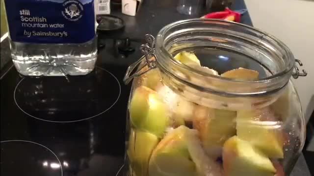 طرز پخت سرکه سیب طبیعی در منزل