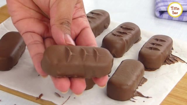 طرز تهیه شکلات نارگیلی در خانه برای بچه ها