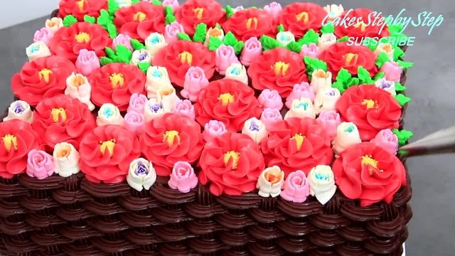ویدیو آموزشی نحوه طراحی کیک شکلاتی به شکل سبد گل را در چند دقیقه ببینید