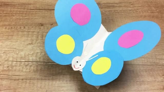 ویدیو آموزش اوریگامی پروانه متحرک بامزه مخصوص کودکان 