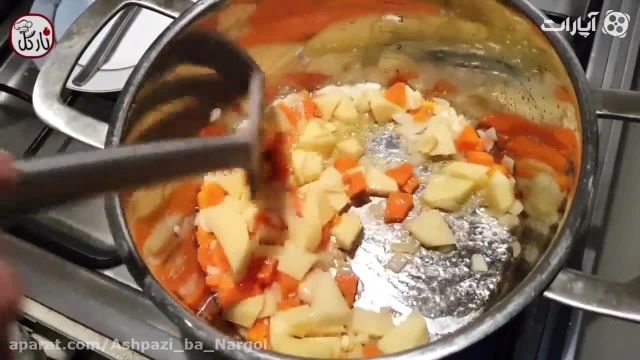 ویدیو آموزشی دستور پخت سوپ تره فرنگی را در چند دقیقه ببینید 