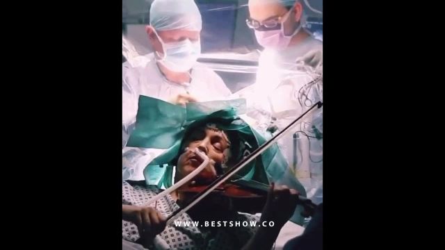 ویدیو ساز زدن نوازنده ی حرفه ای در هنگام عمل جراحی