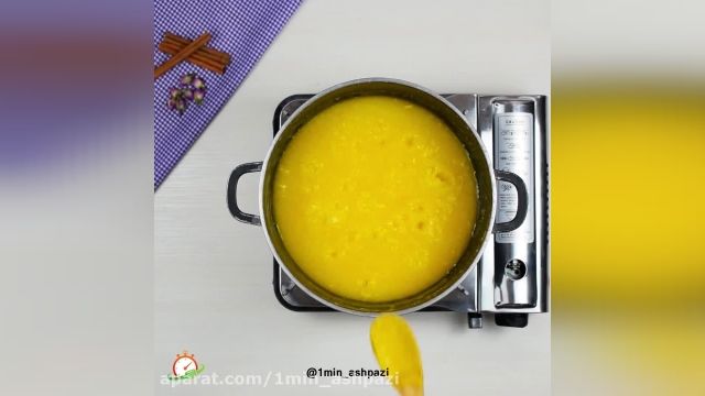 فیلم آموزشی طرز تهیه یک غذای سنتی مخصوص نذری (شله زرد)