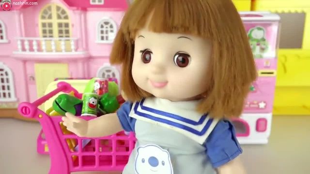 دانلود کارتون عروسک بازی دخترانه - این قسمت ماشین فروش نوشیدنی