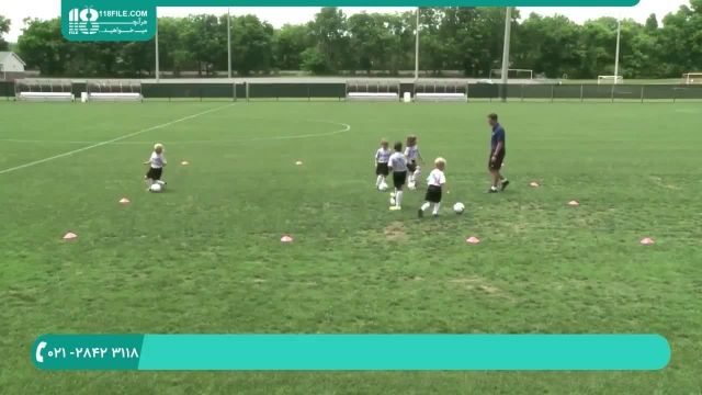 آموزش فوتبال به کودکان 