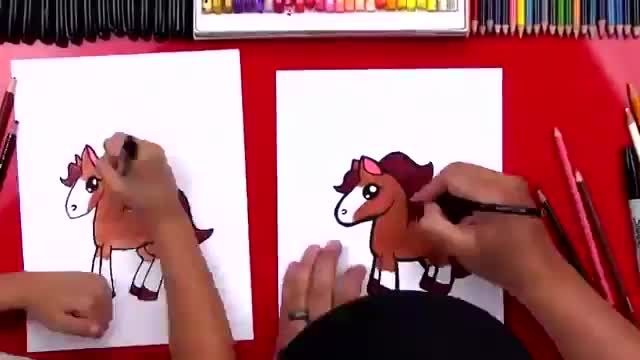 نقاشی کودکانه اسب