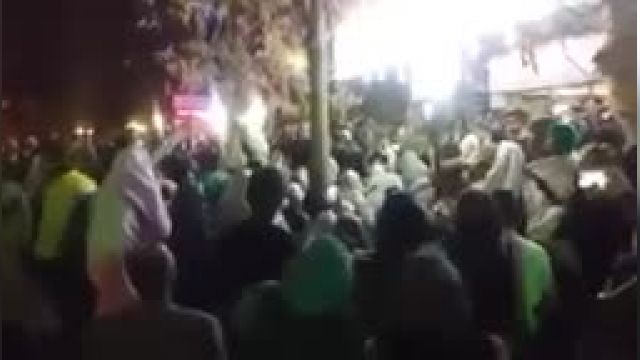 ویدیو مراسم قاشق زنی در محله یوسف آباد تهران !