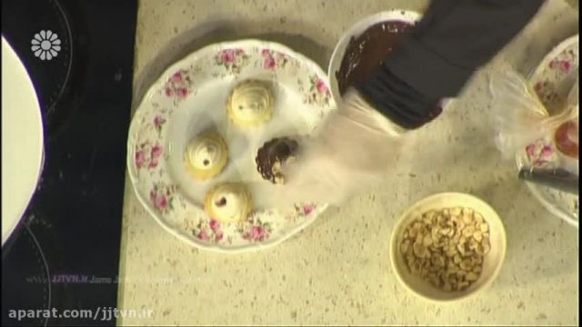 فیلم آموزش طرز تهیه شیرینی کرم بادام زمینی با فر در منزل بسیار خوشمزه !