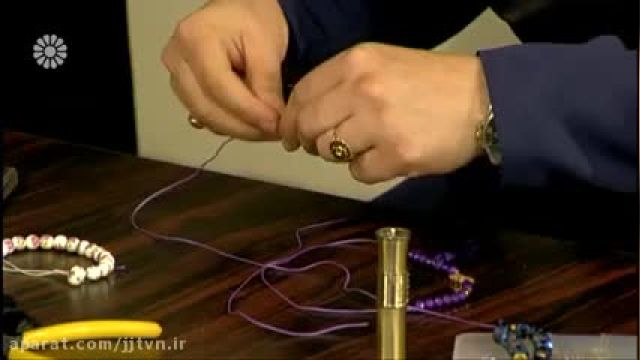 فیلم آموزش ساخت دستبند با بافت مکرومه!