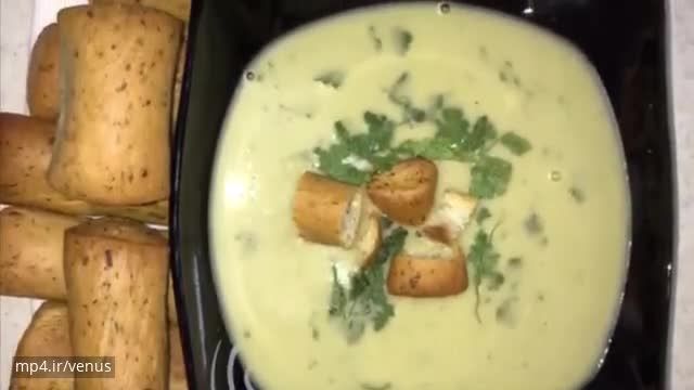 دستور پخت سوپ سیر و خامه با چاشنی جدید و طعم بینظیر 