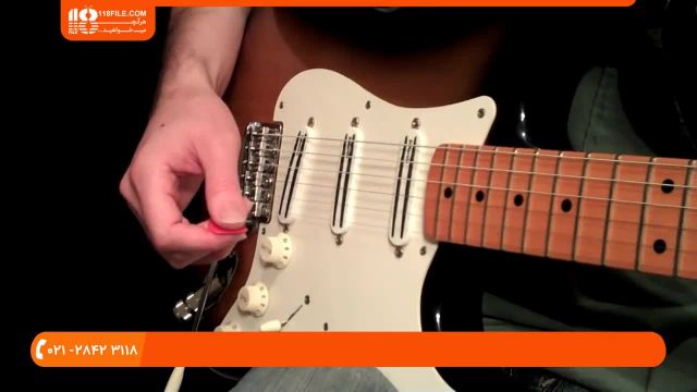 آموزش گیتار الکتریک - قرارگیری دست پیکینگ برای سریع نواختن 