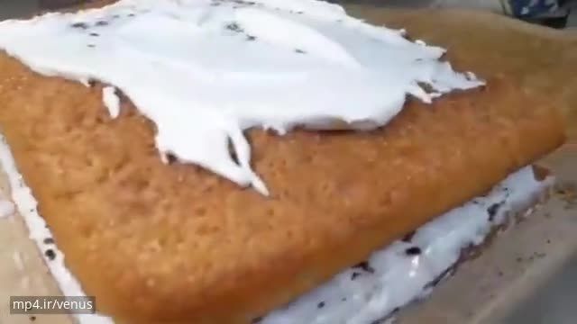 دستور پخت کیک تولد با شکل و دیزاین متفاوت