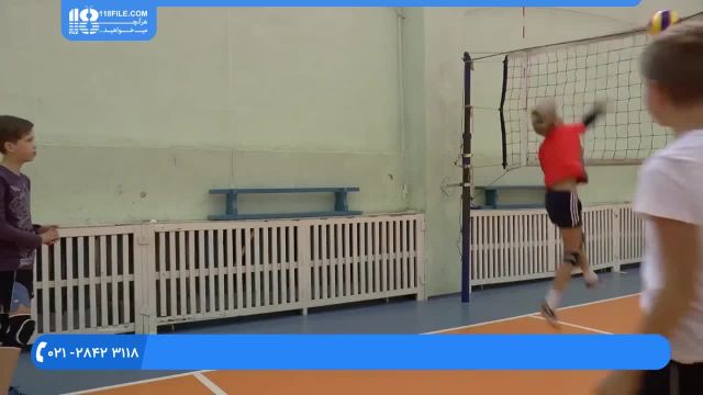 آموزش والیبال به کودکان - نحوه ضربه زدن و حمله