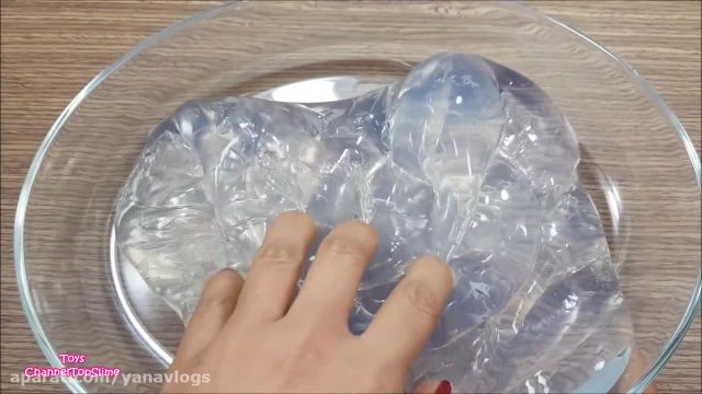 آموزش تصویری ساخت اسلایم شفاف با چسب و آب !