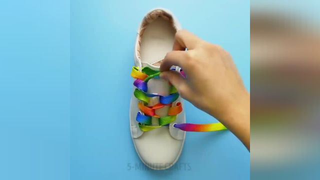 آموزش تصویری 35 ترفند جالب برای انواع کفش و صندل 