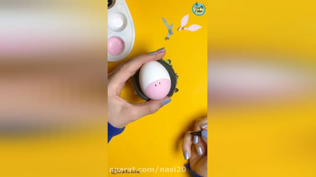 آموزش ویدیویی رنگ کردن تخم مرغ به شکل گاو برای هفت سین 
