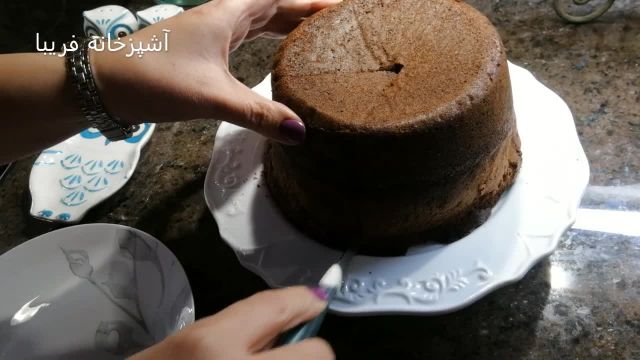 طرز تهیه کیک اسفنجی شکلاتی مناسب خامه کشی برای تولد