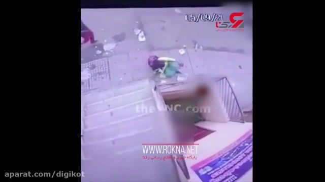 ویدیو حمله گاو وحشی و درنده به یک خانم !