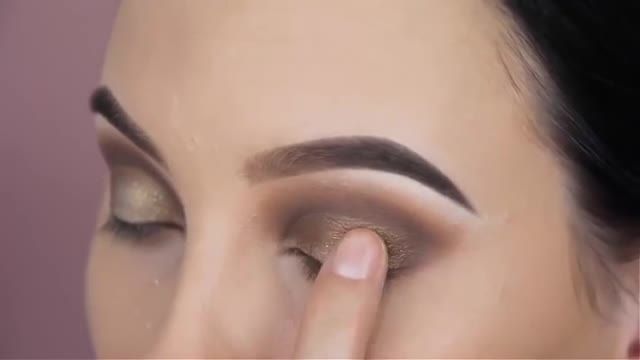 دانلود ویدیوی آرایش چشم بسیار راحت 