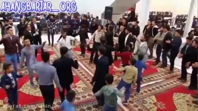 کلیپ رقص گروهی خراسانی با آهنگ شاد محلی