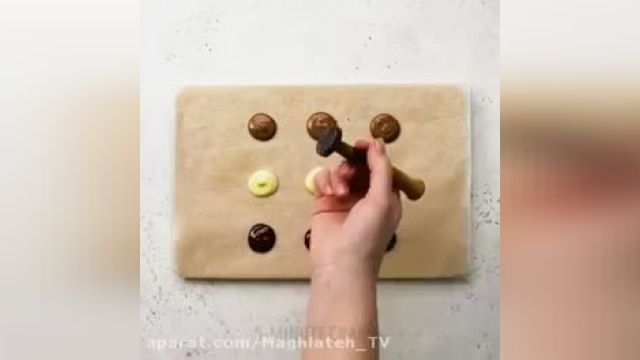 آموزش  تزیین اسان با شکلات در خانه
