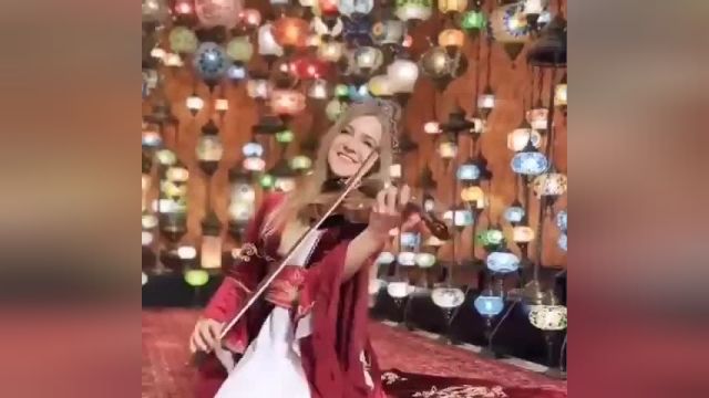 اجرای ویولن آهنگ سلطان قلب ها نوازنده زن خارجی | ویدیو
